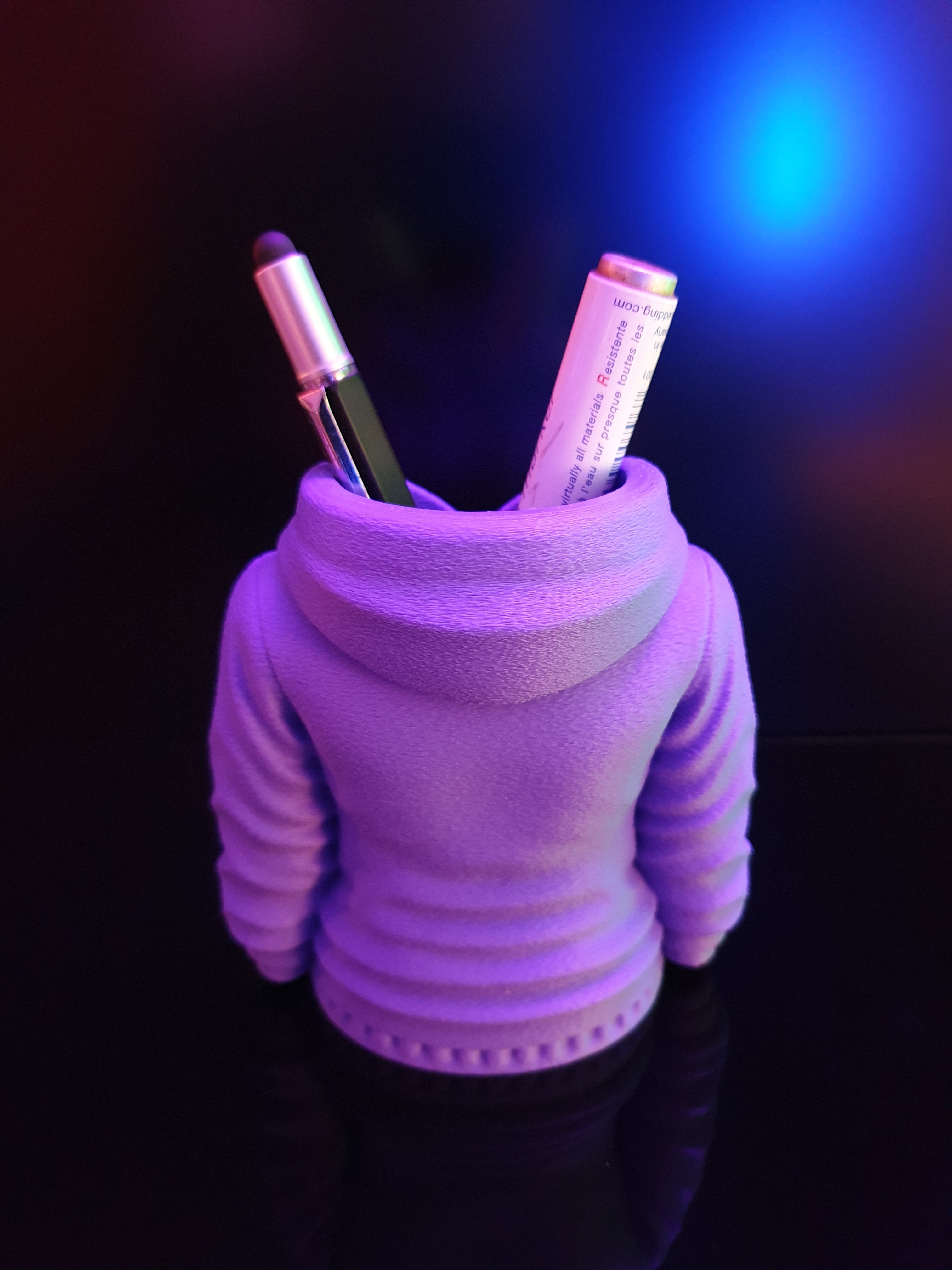 Trendy Hoodie Pen Holder – Aesthetic 3D Printed Desk Organizer (Multiple Colors Available)