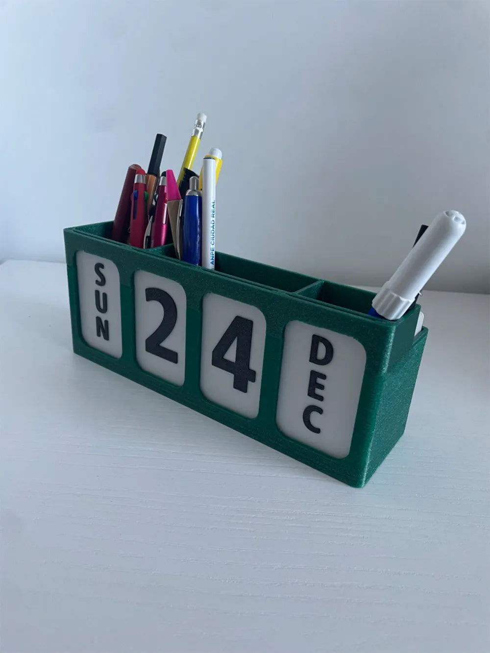 Custom Perpetual Calendar Desk Organizer – 3D Printed Pen Holder with Date Blocks