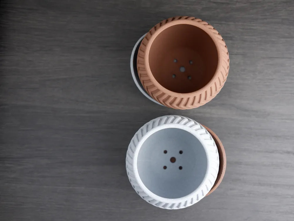 7Art 3D Geometric Textured Plant Pot with Drainage Tray – Modern Decorative Planter