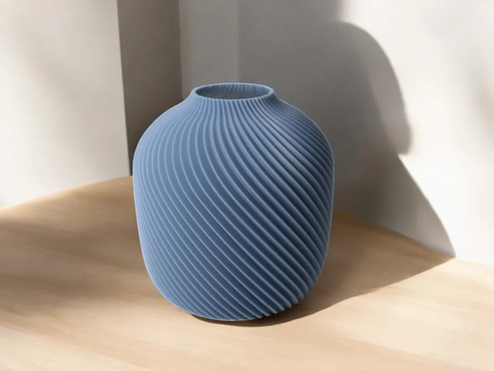 “7Art 3D Collection: Modern Harmony in Soft Textured Vases”