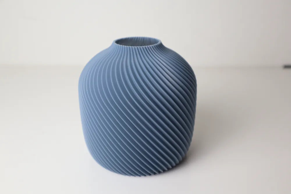 “7Art 3D Collection: Modern Harmony in Soft Textured Vases”