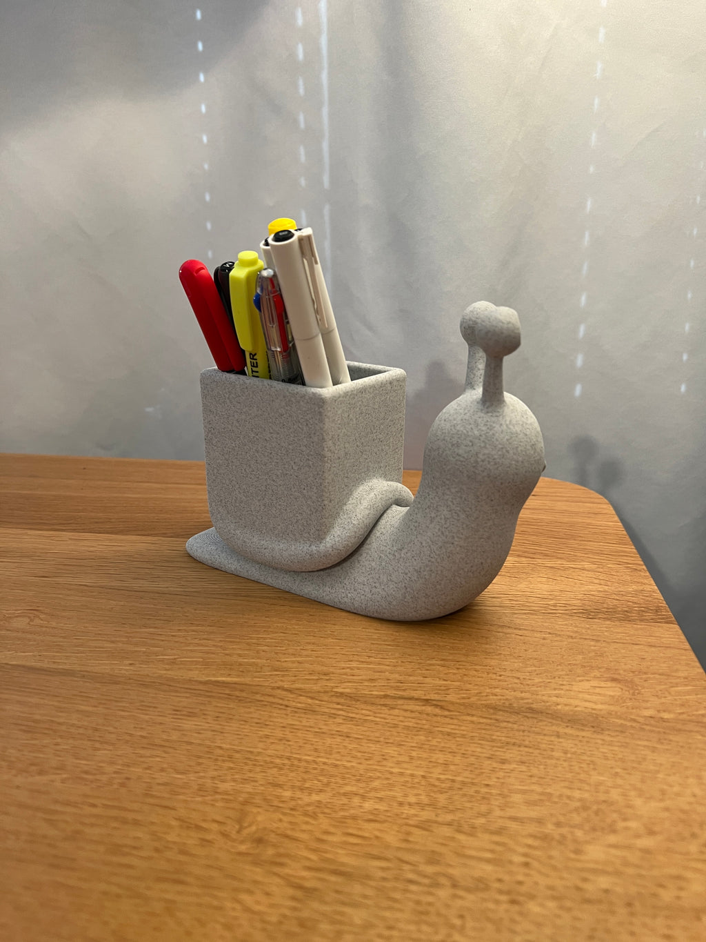 Snail Shape Desk Organizer – Cute 3D Printed Pen Holder