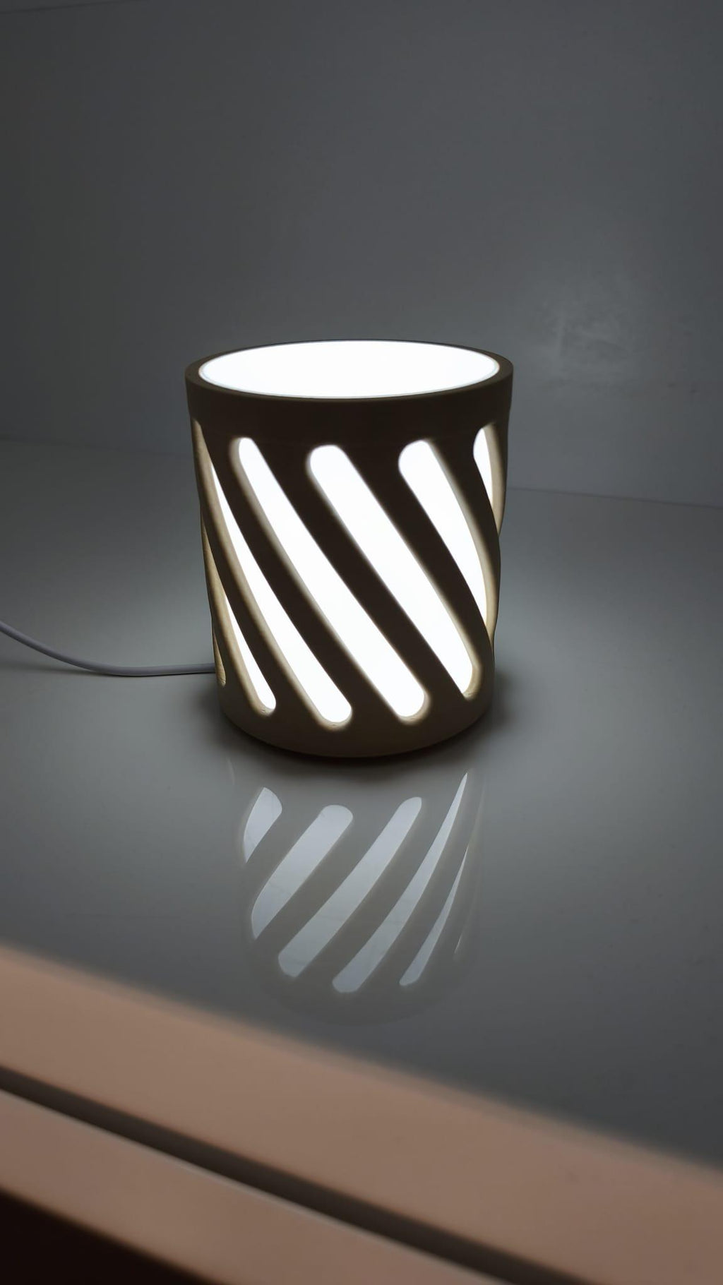 Modern Spiral Cut LED Table Lamp – Minimalist Warm Glow Bedside Light