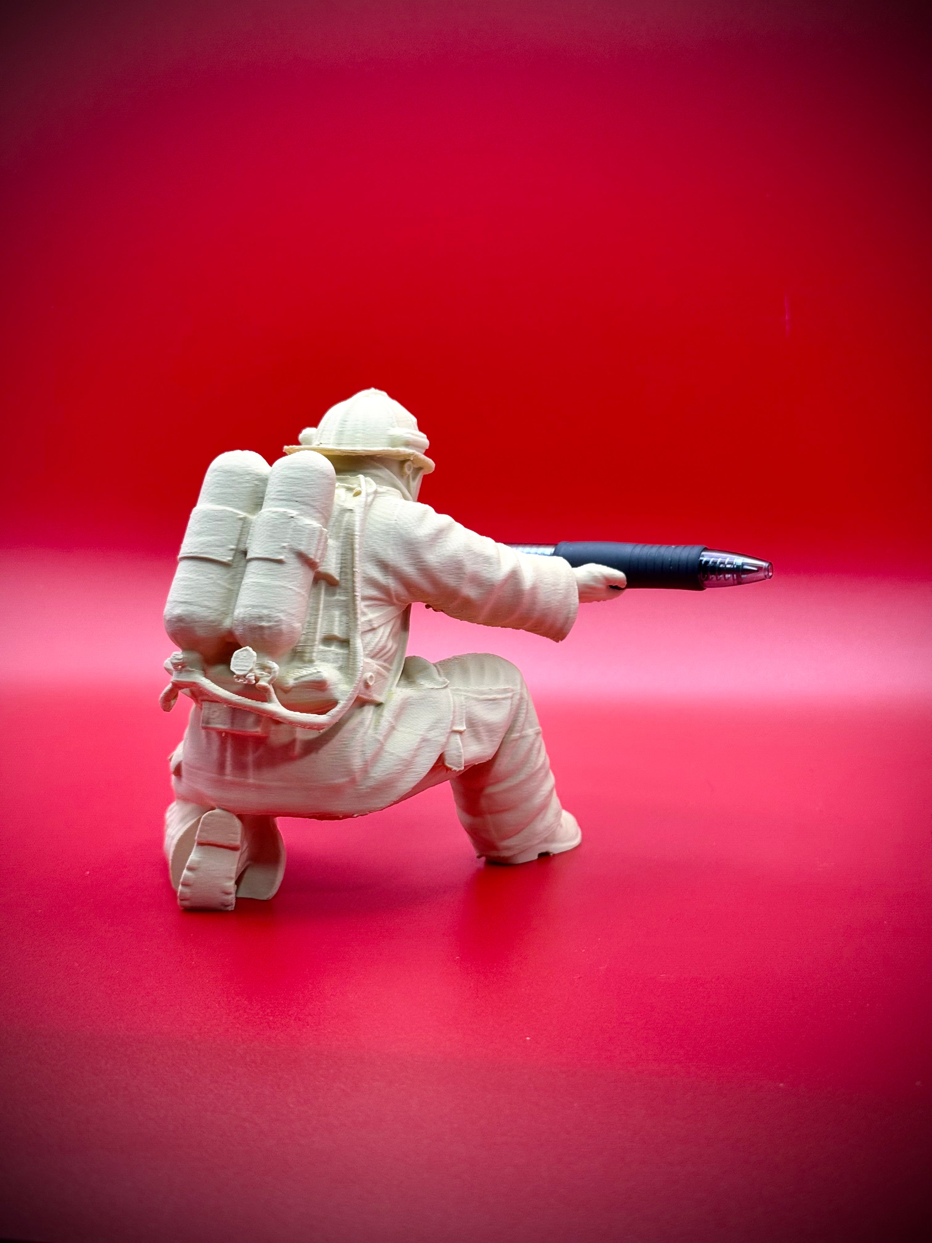 Creative Firefighter Pen Holder Statue – Unique Desk Decor Showpiece